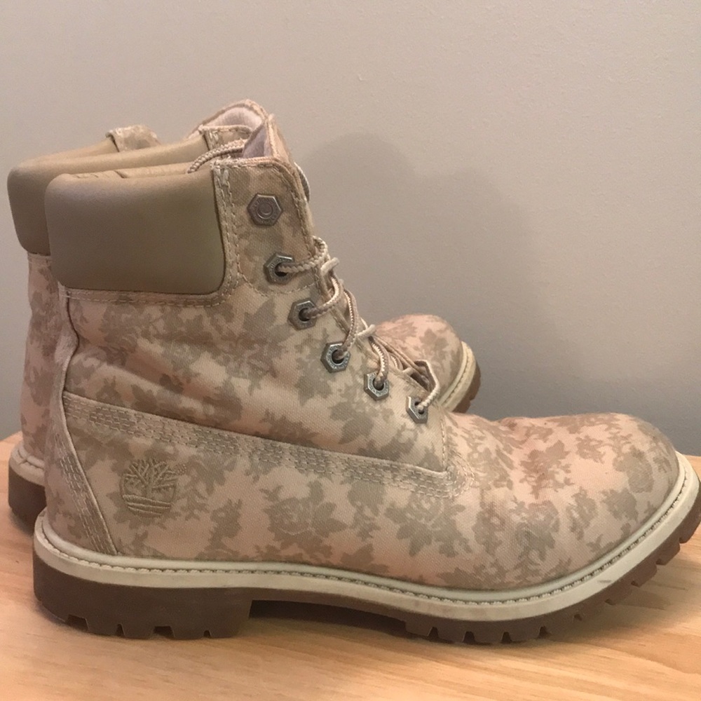 Women’s Floral Timberland Boots